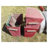 3 fiberglass tubs with lids