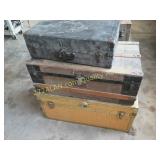 3 trunks/carry case
