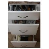 Cookie Sheets, Pizza Pan, Utensils & More Cookie Sheets, Pizza Pan, Utensils & More