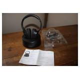 Wireless Headphones with Charger Dock Wireless Headphones with Charger Dock