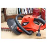 24' Black & Decker Hedge Hog 24' Black & Decker Hedge Hog