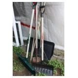 2 Snow Shovels, Spade & More 2 Snow Shovels, Spade & More