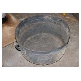 Large Cast Iron Pot with Crack Large Cast Iron Pot with Crack