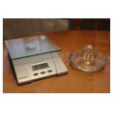 Vintage Juicer & Scale Vintage Juicer & Scale