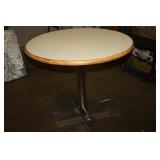 Round Table 36D x 30H