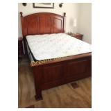 Wooden Queen Size Bed with Head/Foot Board