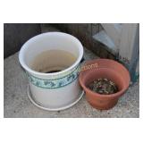 Ceramic & Plastic Flower Pots