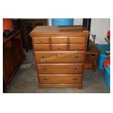 Wooden 4 Drawer Dresser, Needs TLC 30X16.5X39H