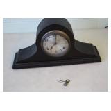 Vintage Mantle Clock 19L as is