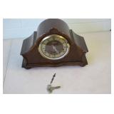 Forestville Mantle Clock 14.5L as is