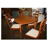 Table & 4 Chairs 40 x 40 x 30H, 2, 8'Leafs Table & 4 Chairs 40 x 40 x 30H, 2, 8'Leafs