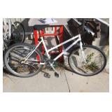 Mingo Bicycle 26' Tires, 1 Flat Tire Mingo Bicycle 26' Tires, 1 Flat Tire