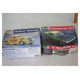 2 Revell Model`s 2 Revell Model`s
