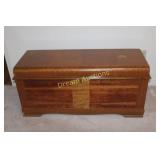 LANE Cedar Chest 46W