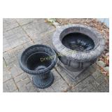 2 Flower Pots