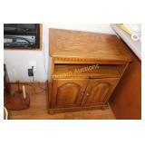 Cabinet 28x17x31H