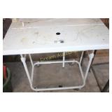 Work Table on Wheels with Magnifying Light Work Table on Wheels with Magnifying Light
