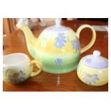 Canhome Teapot, Cream & Sugar Canhome Teapot, Cream & Sugar