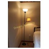 Pole Lamp 72H, Needs new shades Pole Lamp 72H, Needs new shades