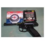 Plainsmen Pellet Pistol with Pellets & Gas Plainsmen Pellet Pistol with Pellets & Gas