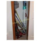 Contents of Closet Contents of Closet