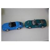 2, 1:24 Maisto Die Cast Cars