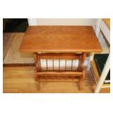 Magazine Rack 25x16x26H
