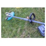 Yardworks Battery Trimmer/Charger