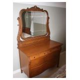 Beautiful Dresser & Mirror 46 x 22 x 72H