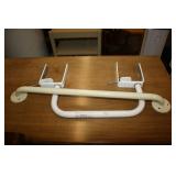 2 Bathroom Support Handles