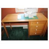Pfaff Sewing Machine & Table/ Contents