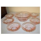 Jeannette Glass Co.? Bowl 8.5D & 6 small Bowls