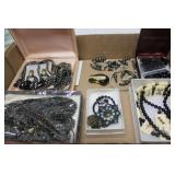 Lovely Fashion Jewellery - Black theme