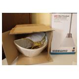 Wall & Ceiling Lightfittings in Boxes