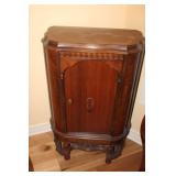 Antique Chippendale Style Cabinet 27x15x40.5H