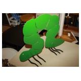 Metal Wiggly Worm Garden Decoration 12H