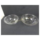 Lot of 2 Pyrex Mixing Bowls
