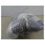 New Bed Bumper Gray and White