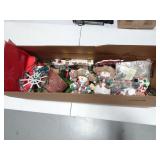 Lot of Misc. Christmas Dï¿½cor & Related