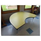 6ft Wide Kidney Style Classroom Table