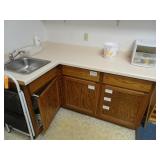 Corner Cabinet with Sink & Contents 4ft x 6ft -