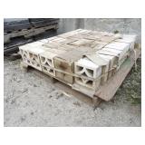 Pallet of Natco 7.5' Decorative White Brick