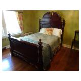 Thomasville Fredericksburg Queen Sized Wood Bed