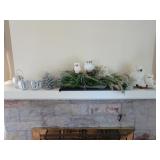 Lot of Misc. Christmas & Snow Owl Themed Dï¿½cor on