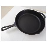 Lodge 11" Cast Iron Skillet