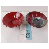 Lot of 2 Vintage Glazed Ceramic Bowls 7.5"