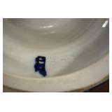 Vienna porcelain urn w/central cartouche