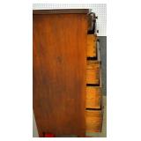 Mahogany Hepplewhite graduated chest