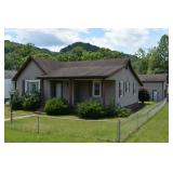 2BR/1BA RANCH LARGE 2BAY GARAGE
