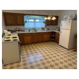 2BR/1BA RANCH LARGE 2BAY GARAGE